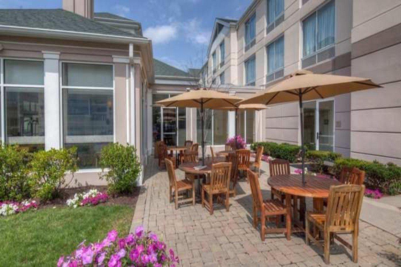 Hilton Garden Inn Norwalk Luaran gambar