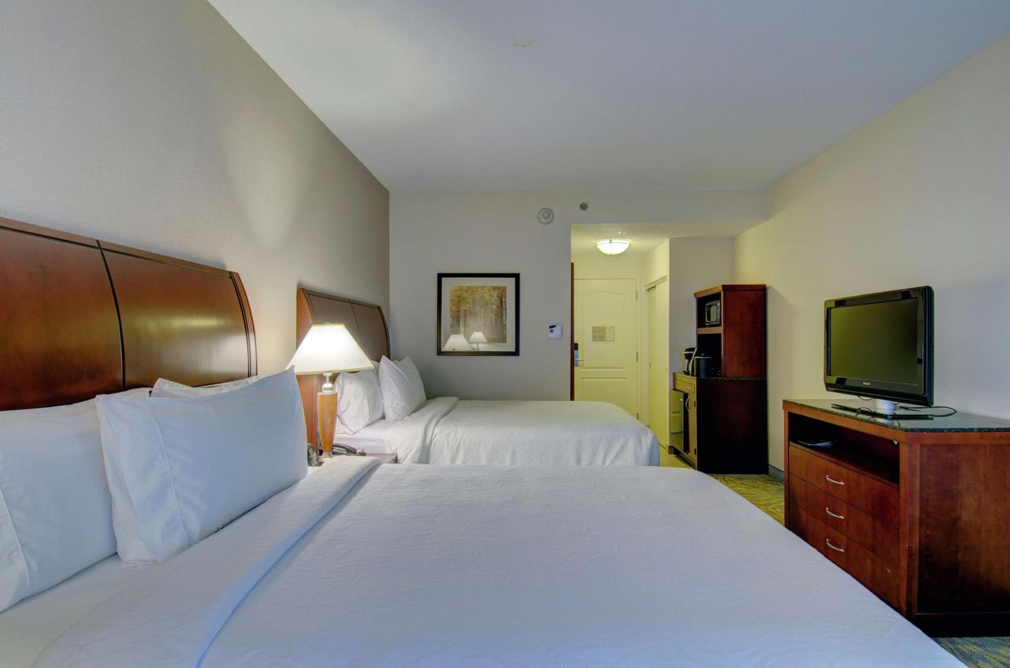 Hilton Garden Inn Norwalk Luaran gambar