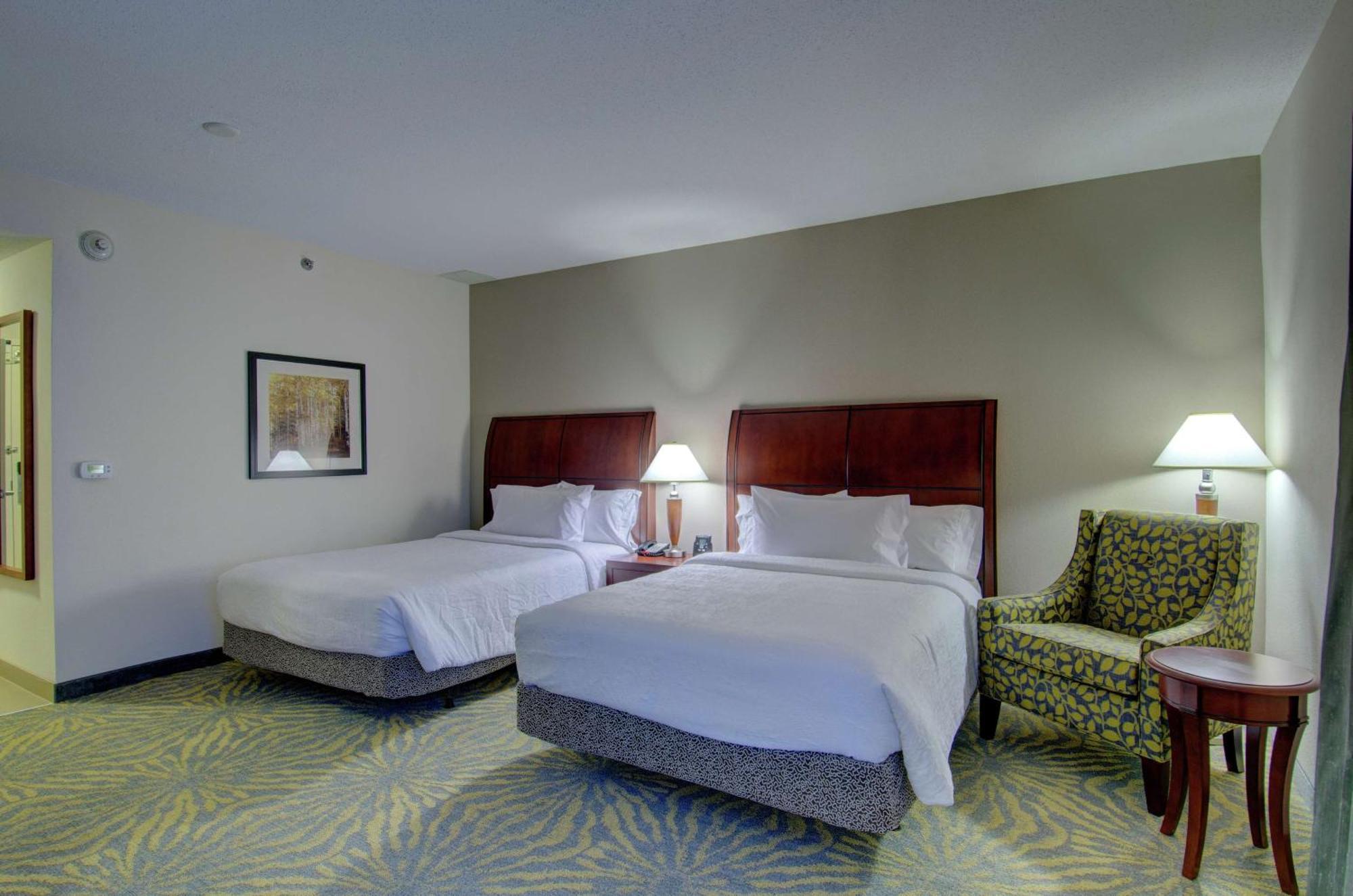Hilton Garden Inn Norwalk Luaran gambar