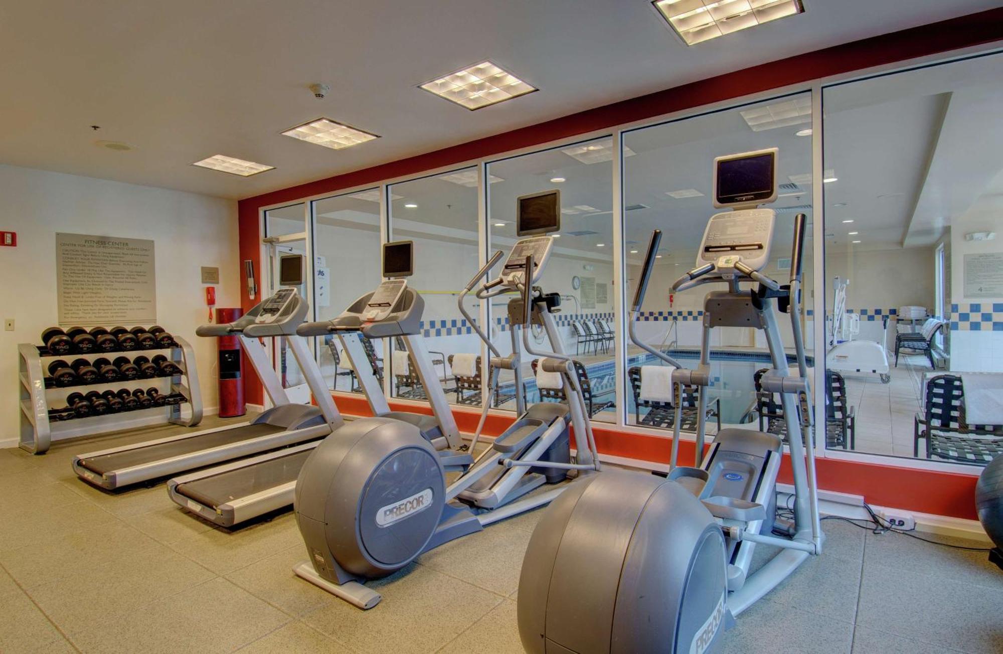 Hilton Garden Inn Norwalk Luaran gambar