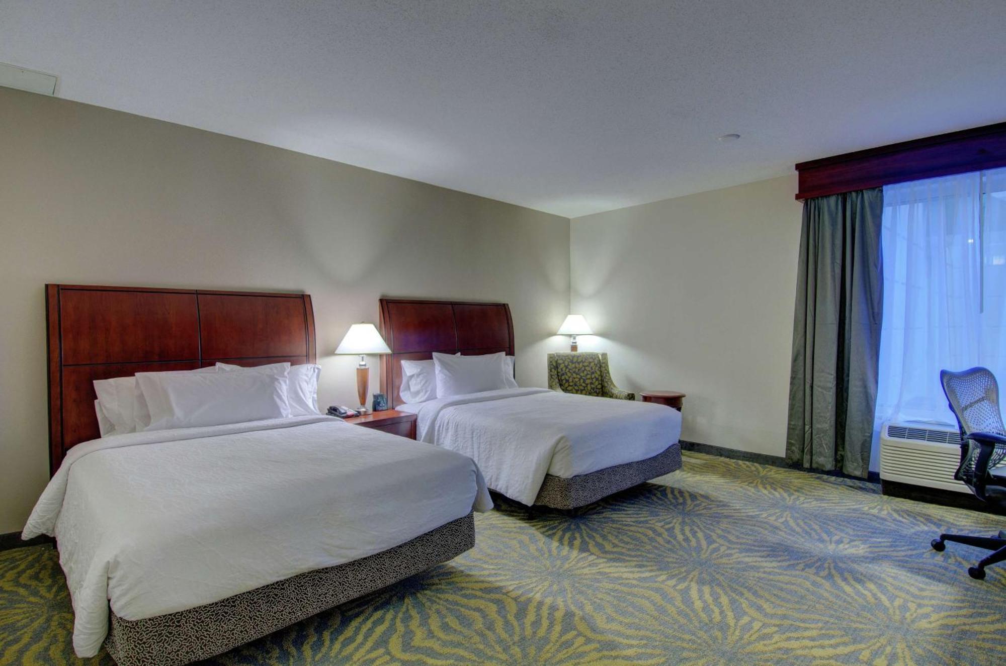 Hilton Garden Inn Norwalk Luaran gambar