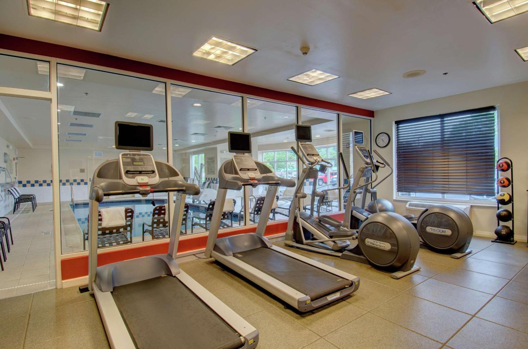 Hilton Garden Inn Norwalk Luaran gambar