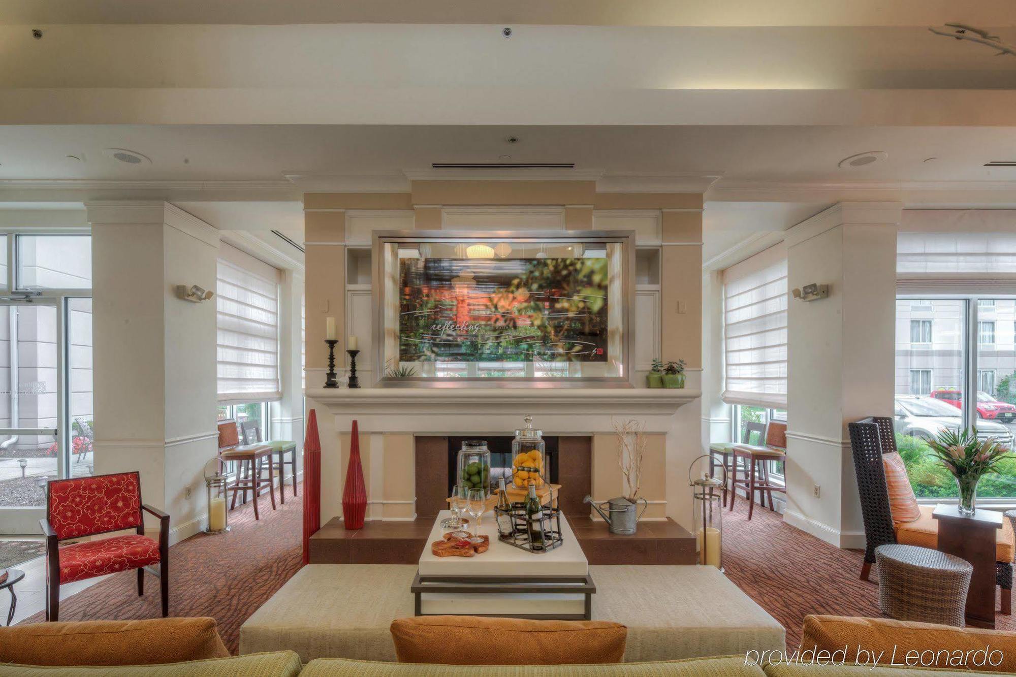 Hilton Garden Inn Norwalk Luaran gambar